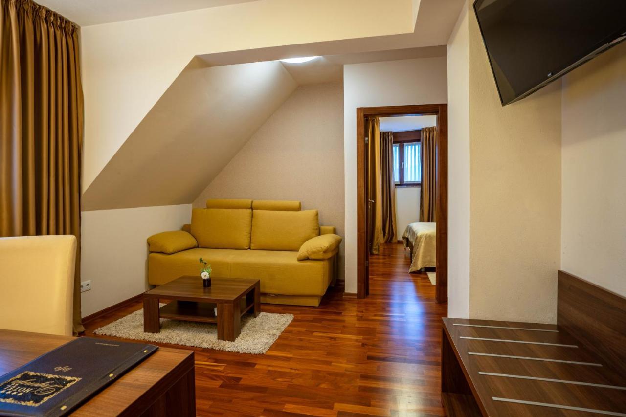 Hotel Degenija Selište Drežničko